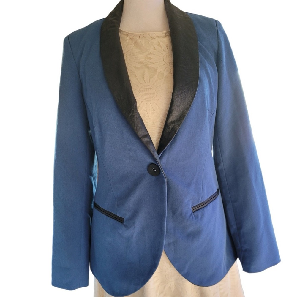 Paper Tee Navy Blazer with Black Trim